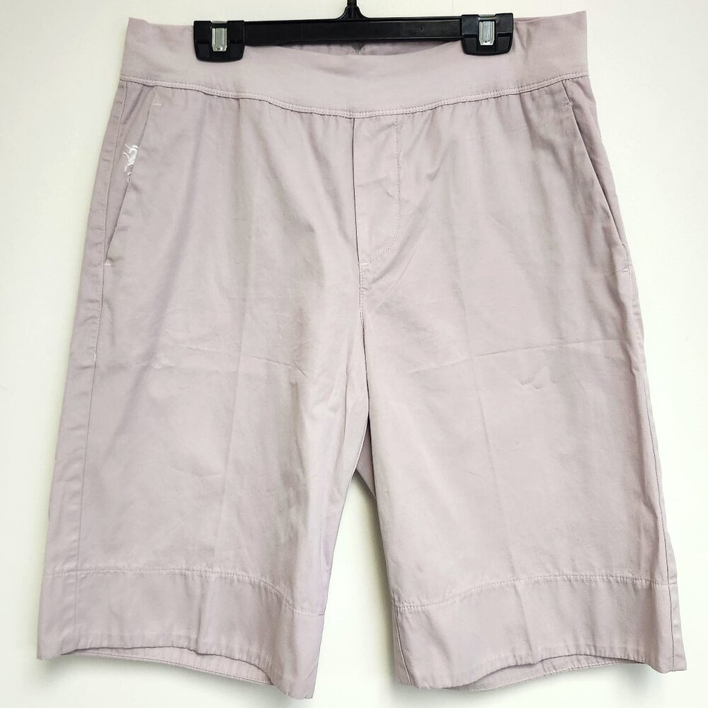 European Culture Women's Lilac Shorts Size M